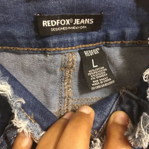 Red Fox Medium Wash Distressed Destroyed Bermuda Shorts Jeans L - Picture 5 of 11